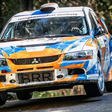 BEEINDRUCKENDE PERFORMANCE BEIM ADAC TOURENWAGEN JUNIOR CUP DIGITAL.